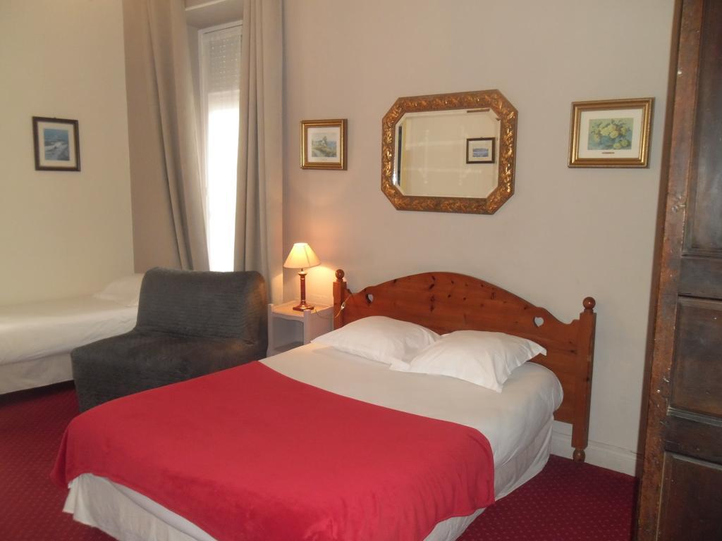Habitación Familiar con vistas al jardín